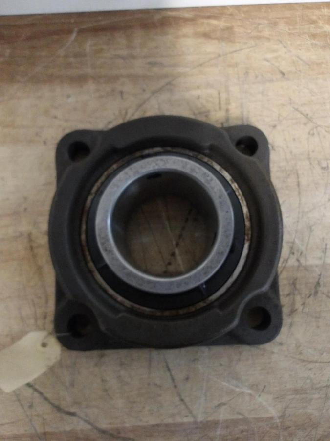 Used BROWNING VF4S-347 BEARING 2-15/16", 4 BOLT FLANGED, #98950G NEW
