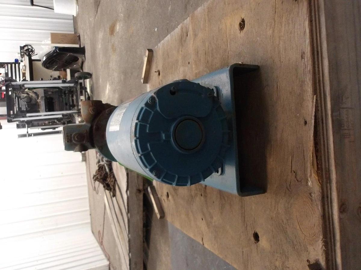 Used AURORA 1-1/2" PUMP H4BF W/ 1 HP MOTOR, #8111038G USED