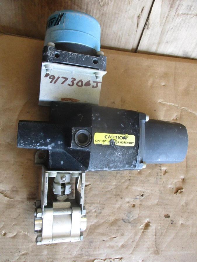 Used WHITEY 1" STAINLESS BALL CONTROL VALVE, #917306J NEW (WEATHERED)