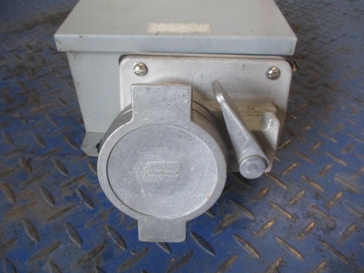 Used CUTLER-HAMMER 60 AMP SAFETY SWITCH