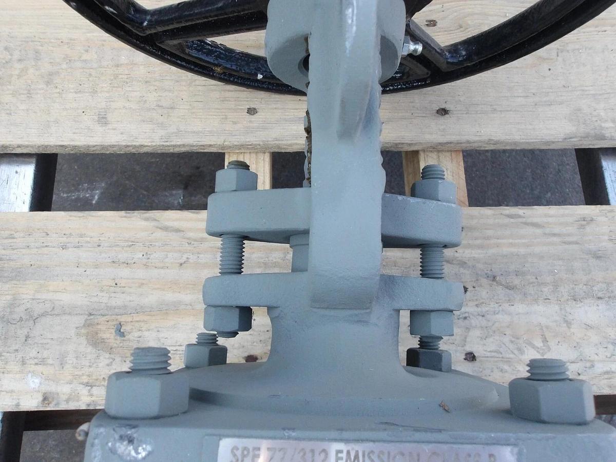Used POYAM 4" STEEL GATE VALVE, #813910G NEW
