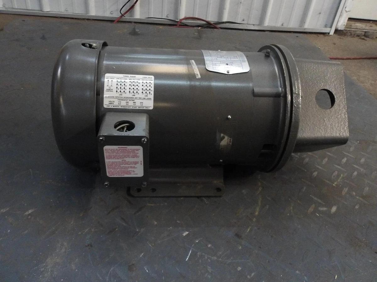 Used GUSMER BALDOR 5 HP MOTOR, FR 184YZ, 1425 RPM, 220-230-440 V, #725853G NEW