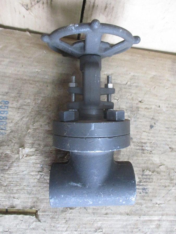 Used VOGT 1-1/2" IRON GATE VALVE (THREADED) #78145J NEW