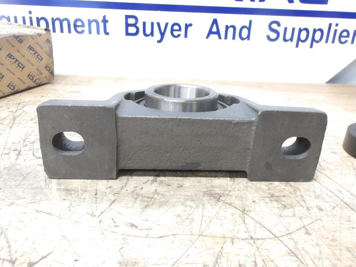 IPTCI NAP211-32 PILLOW BLOCK BEARING 2" BORE, #729122G NIB