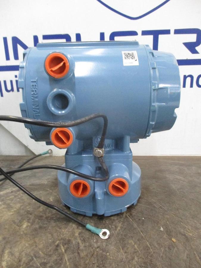 Used ROSEMOUNT 8732E FLOW METER TRANSMITTER, #36943J NEW