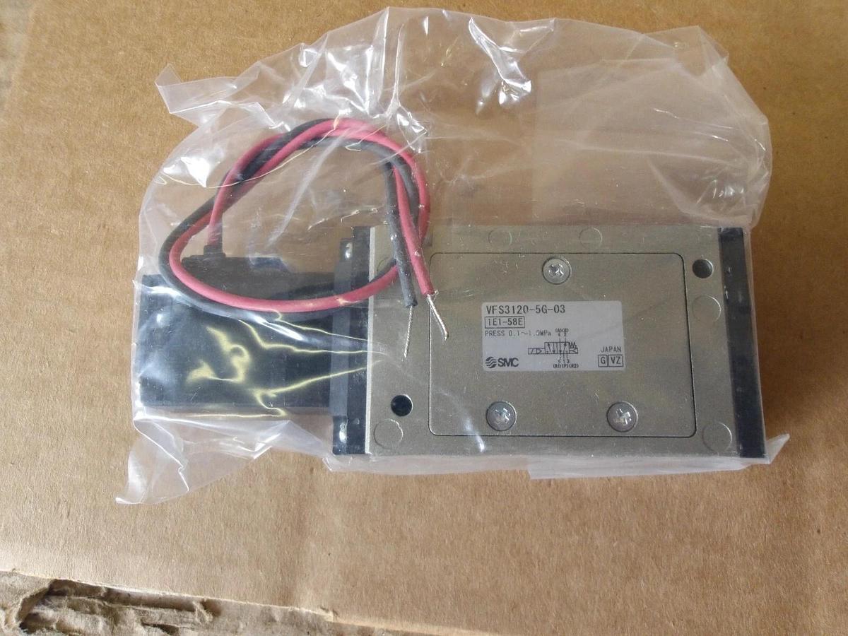 Used SMC VFS3120-5G-03 PNEUMATIC SOLENOID VALVE, #913915G NEW