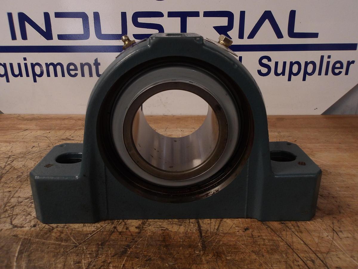Used DODGE 070285 PILLOW BLOCK BEARING, 2-7/8" BORE
