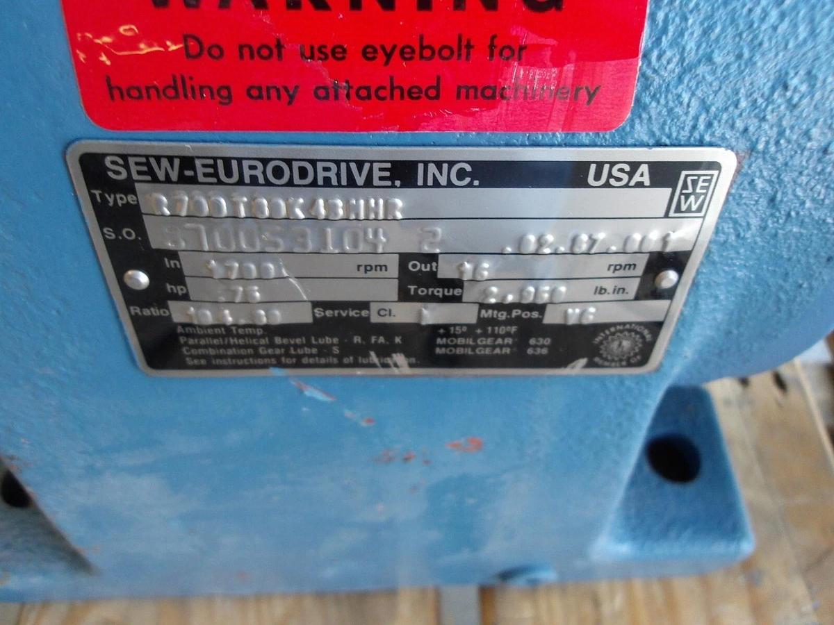 Used SEW EURODRIVE R70DT88K48NNR GEARMOTOR, RATIO 104.60:1, 3/4 HP, #7111135G NEW
