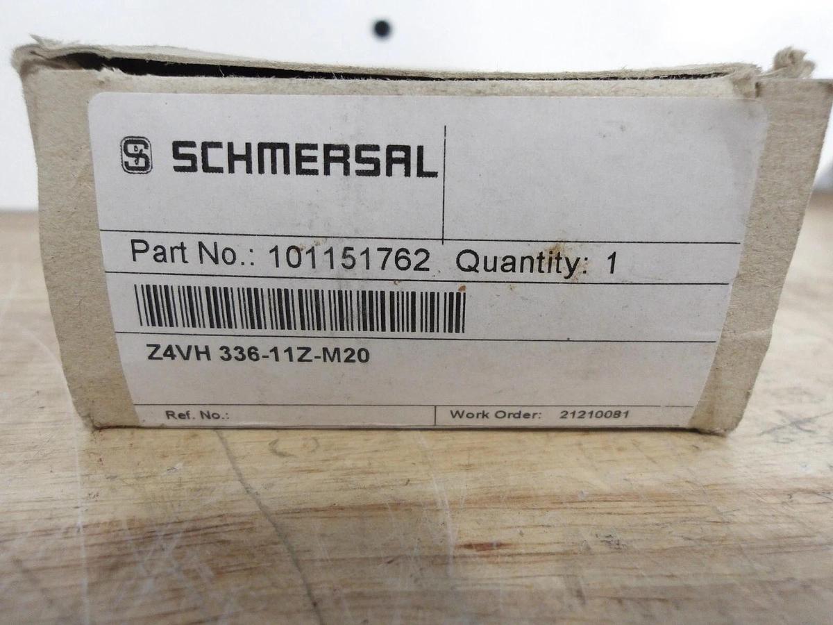 SCHMERSAL Z4VH-336-11Z-M20 LIMIT SWITCH, #417120G NIB