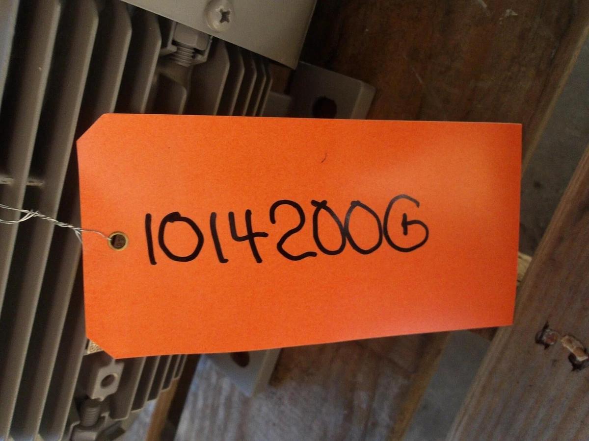 Used SIEMENS 3 KW / 1 HP MOTOR, 3510 RPM, 460 V, 31014200G NEW