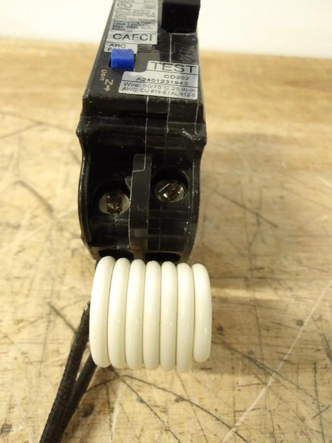 SIEMENS 20 AMP ARC FAULT BREAKER 120/240 V (LOT OF 5) #58318G NIB