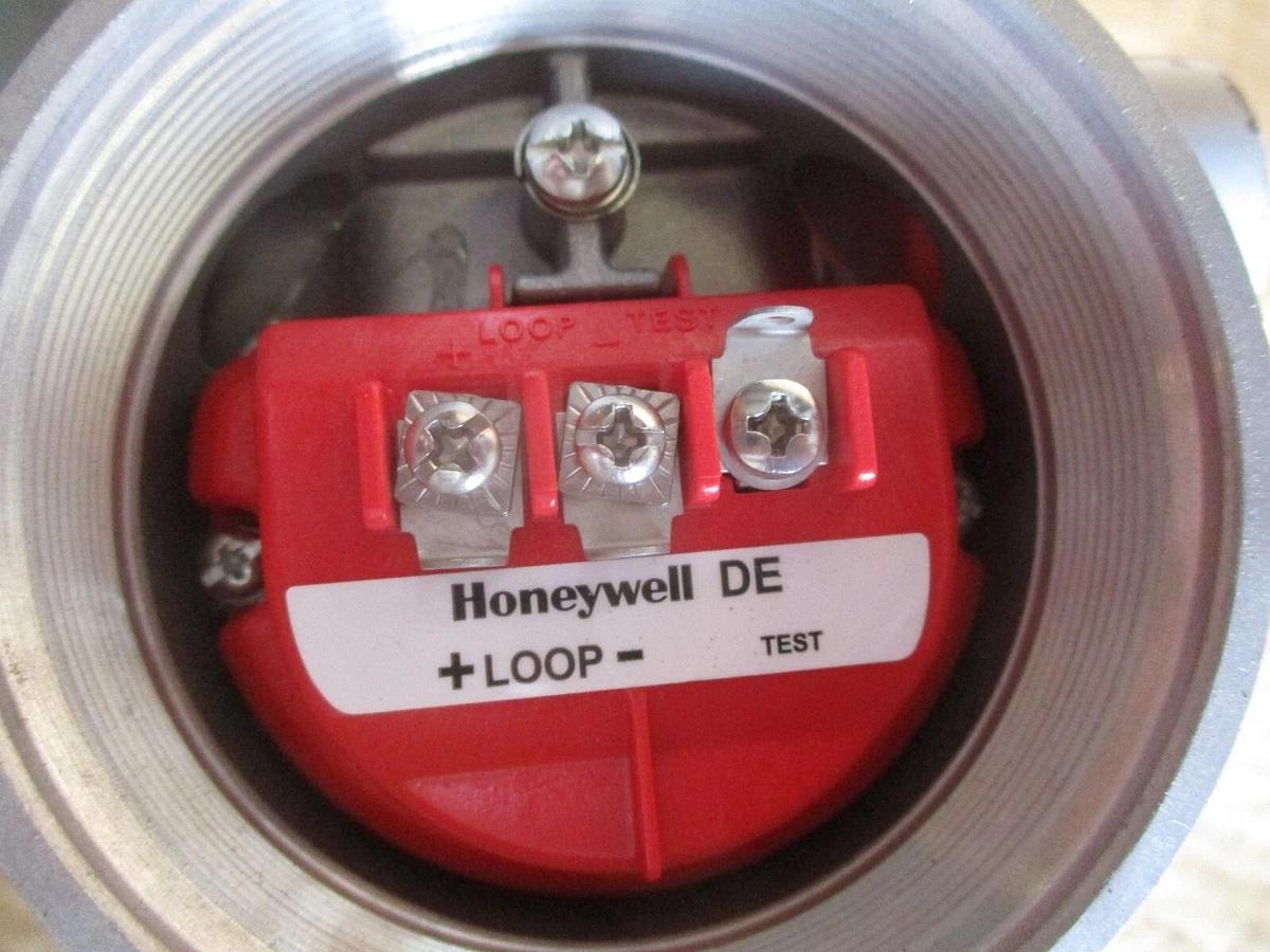 Used HONEYWELL ST 700 PRESSURE TRANSMITTER, #717255J NEW