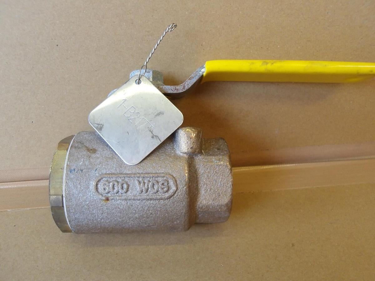 Used APOLLO 1" BRASS BALL VALVE (THREADED) #6101045G NEW