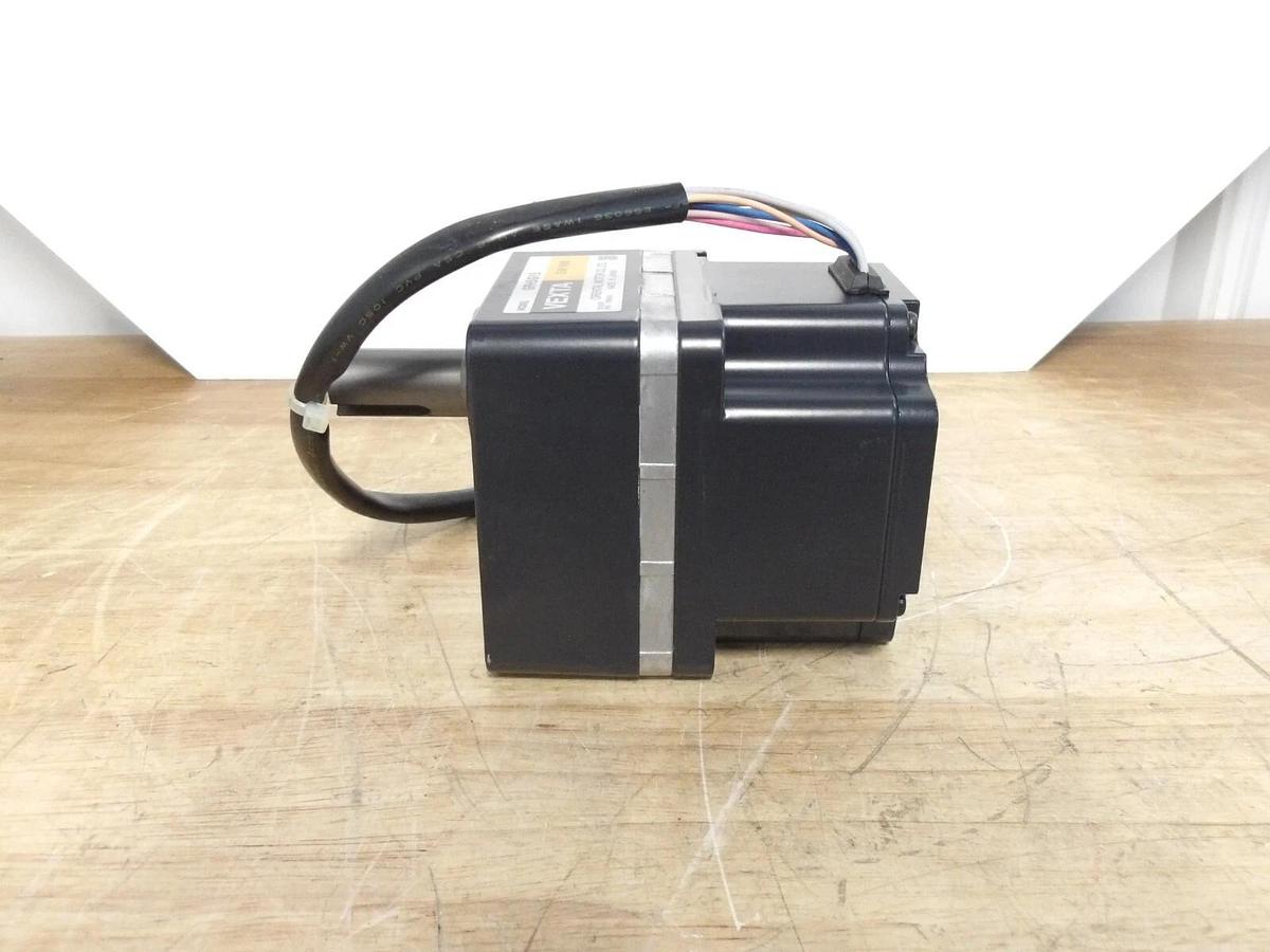 ORIENTAL DRIVE AXHM5100K-GFHK4 ELECTRIC MOTOR 2500 RPM, #421945G NIB