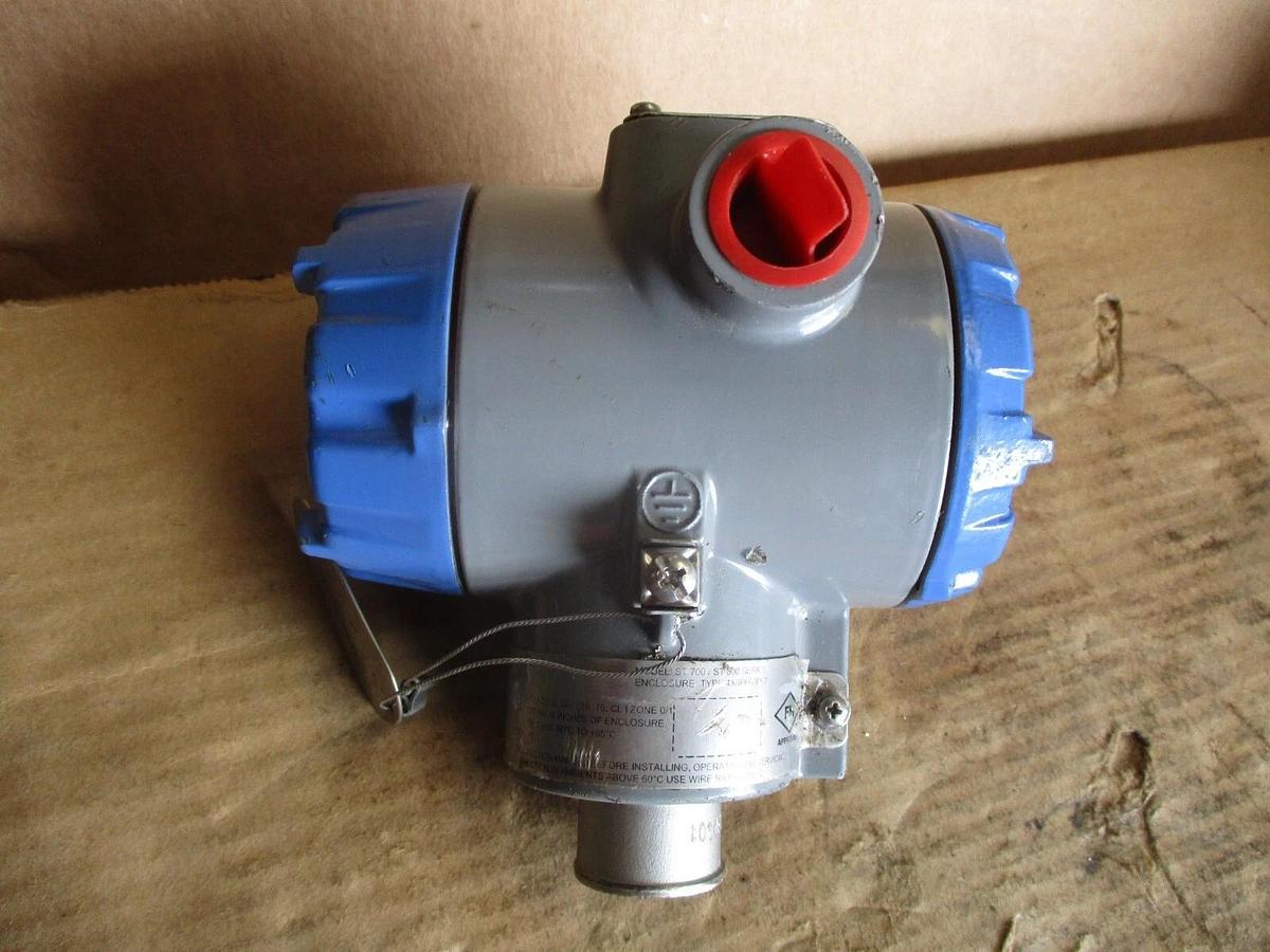 Used HONEYWELL ST 700 PRESSURE TRANSMITTER, #717255J NEW
