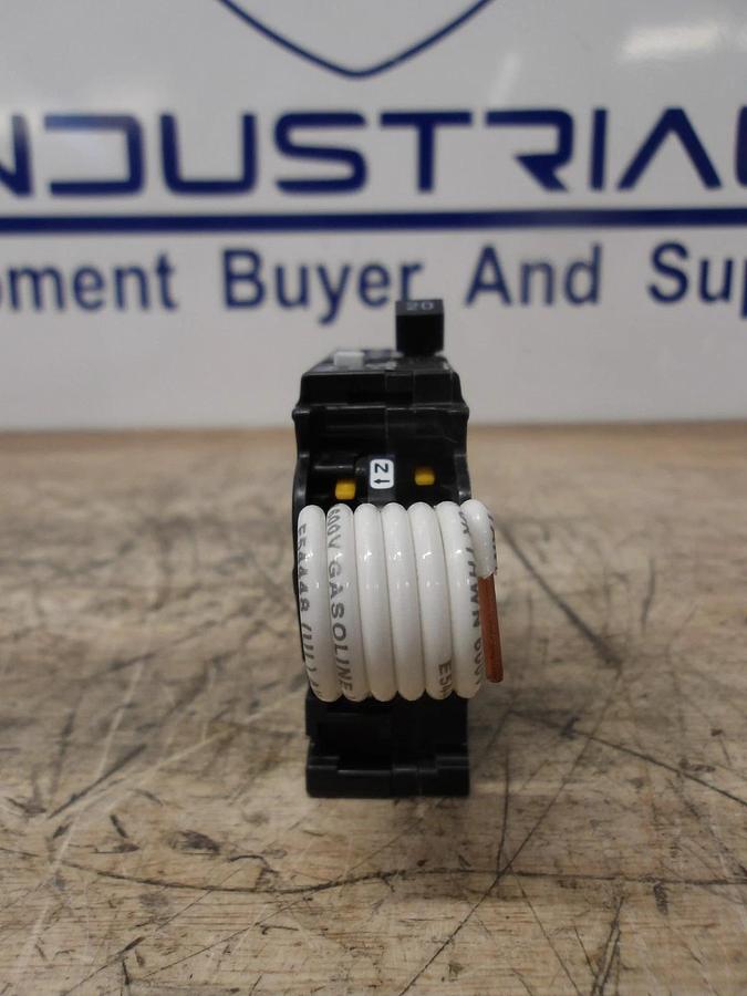 SIEMENS 20 AMP INSTA-WIRE BREAKER 120/240 V (LOT OF 2) #713930G NIB