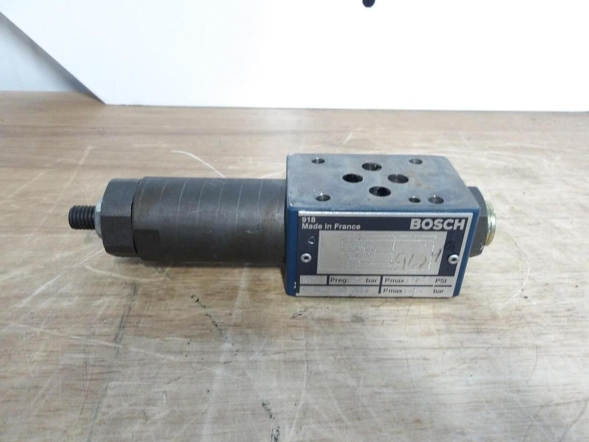 Used BOSCH 918 HYDRAULIC CONTROL VALVE 0611150233, #331020G NEW