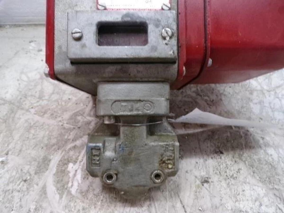 Used MAXON "STO" VENT VALVE 100SMA21-AA52-BB13B0, #42850L USED