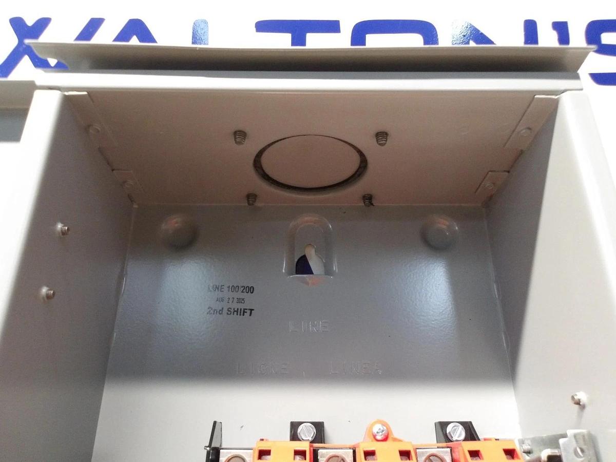 Used SIEMENS 100 AMP SAFETY SWITCH F363R, #124755G NEW