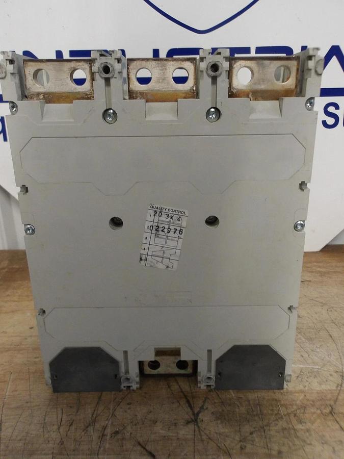 Used ABB SACE TMAX T7D - 1600 CIRCUIT BREAKER, #910309G USED