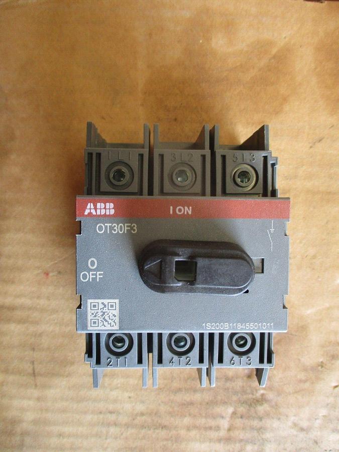 Used ABB OT30F3 GENERAL PURPOSE SWITCH 600 VAC/250 VDC, #4181133J NEW