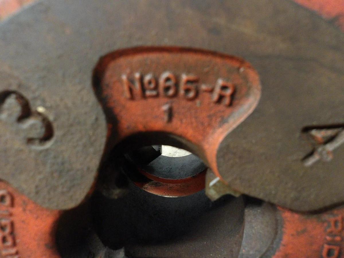 Used RIDGID 65-R MANUAL PIPE THREADER (1", 2") #310248G USED