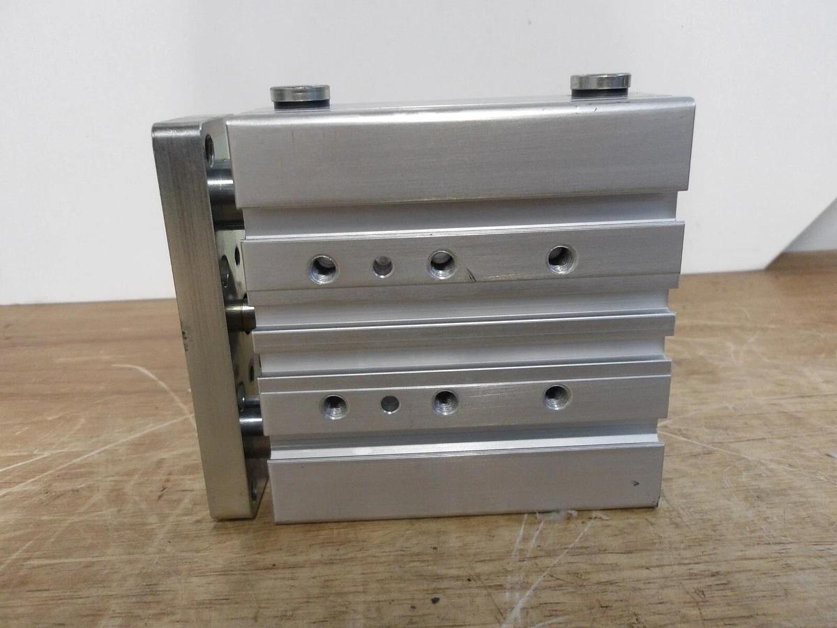 Used REXROTH 0822063004 PNEUMATIC CYLINDER, 2-1/4" STROKE, #371042G NEW