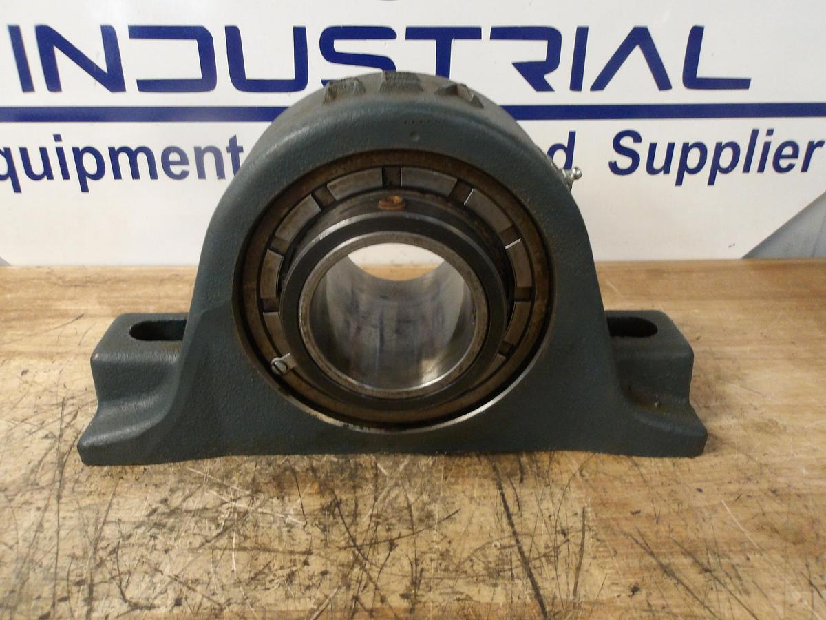 Used REXNORD ZPS-5215 PILLOW BLOCK BEARING, 2-7/8" BORE