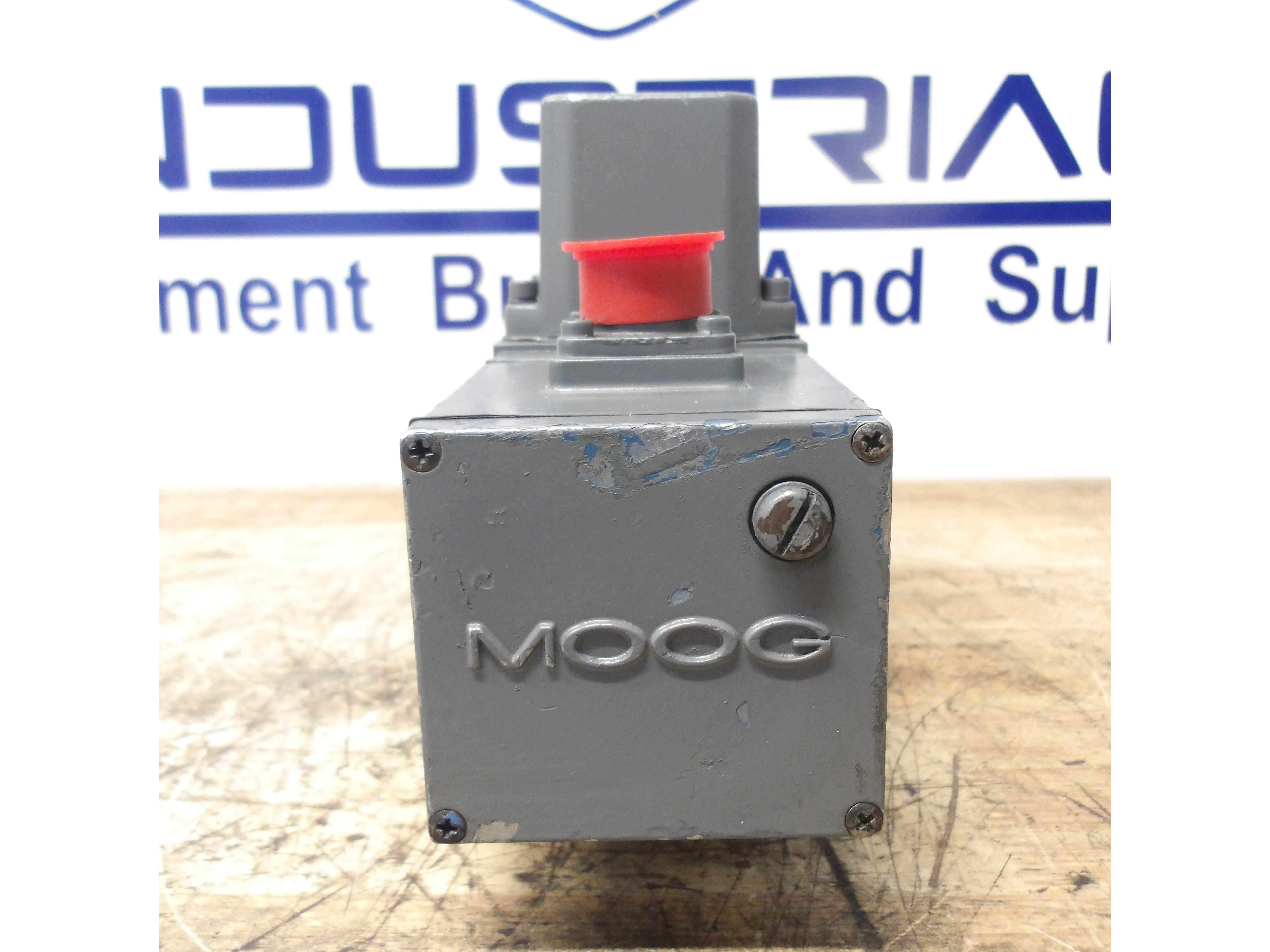 Used MOOG D651/471/P10FRM3CNFA SERVO PROPORTIONAL VALVE