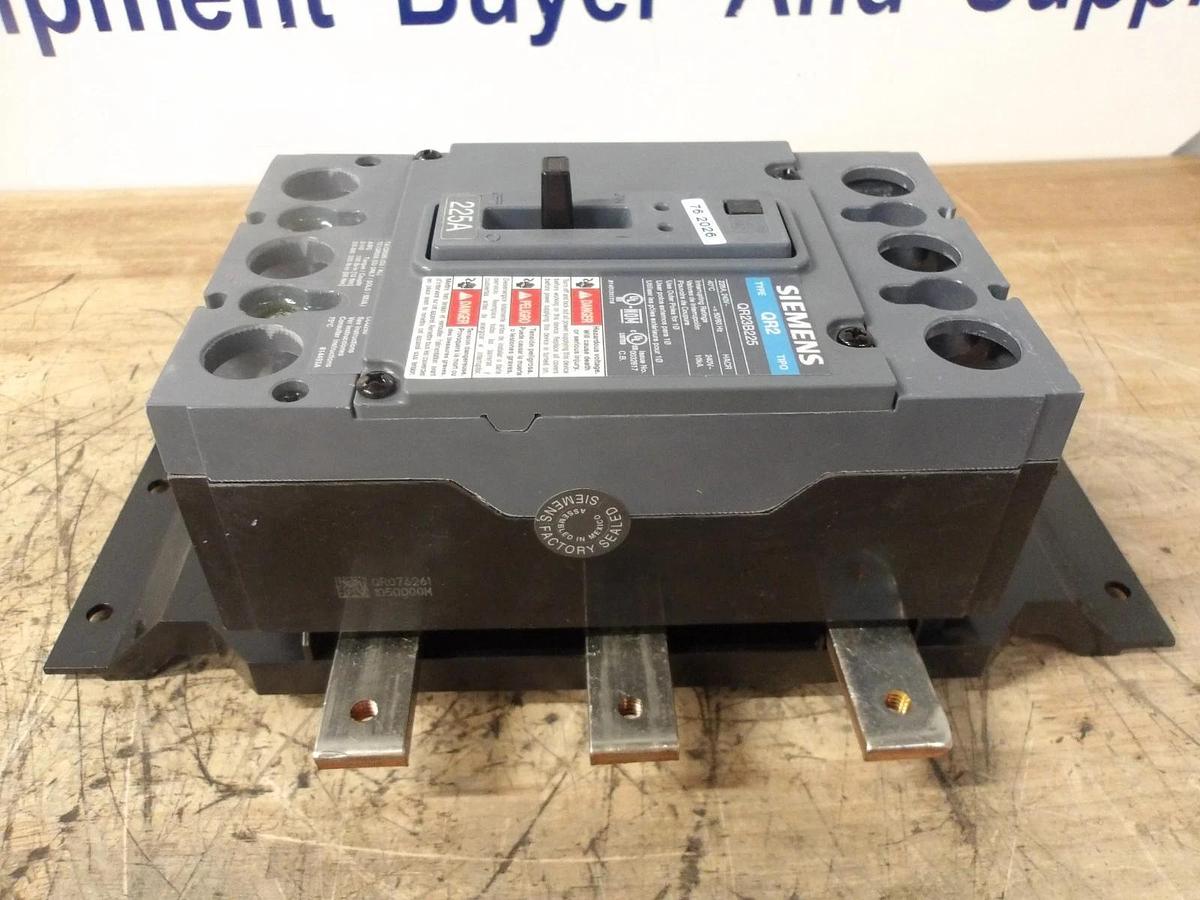 SIEMENS 225 A MAIN SUBFEED BREAKER KIT 240 V, #717143G NIB