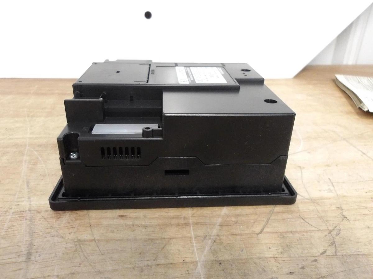 Used MITSUBISHI GT1055-QSBD GRAPHIC OPERATION TERMINAL 24 V, #4221030G NEW