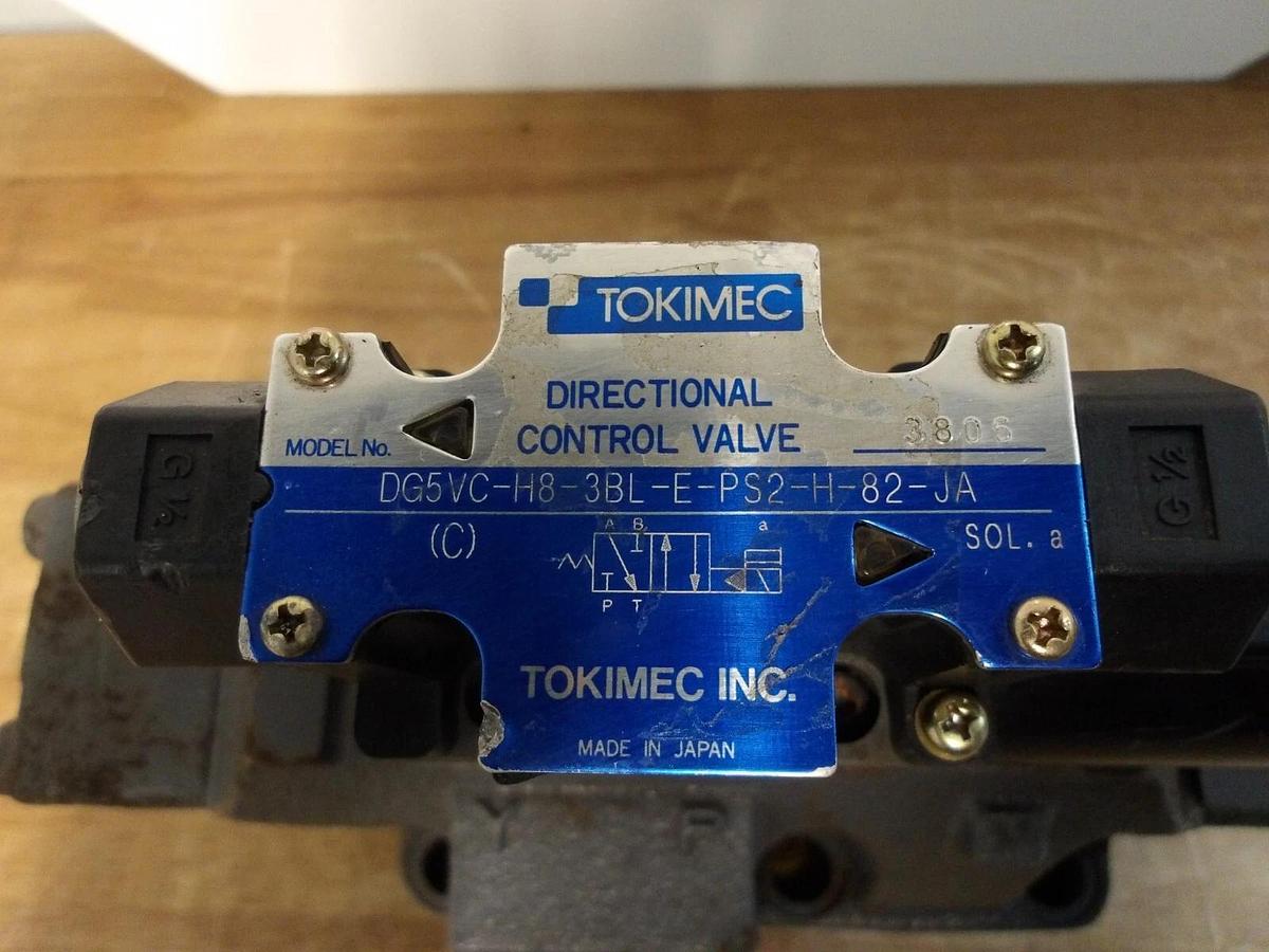 Used TOKIMEC DG5VC-H8-3BL-E-PS2-H-82-JA HYDRAULIC SOLENOID VALVE & BLOCK, #37918G NEW