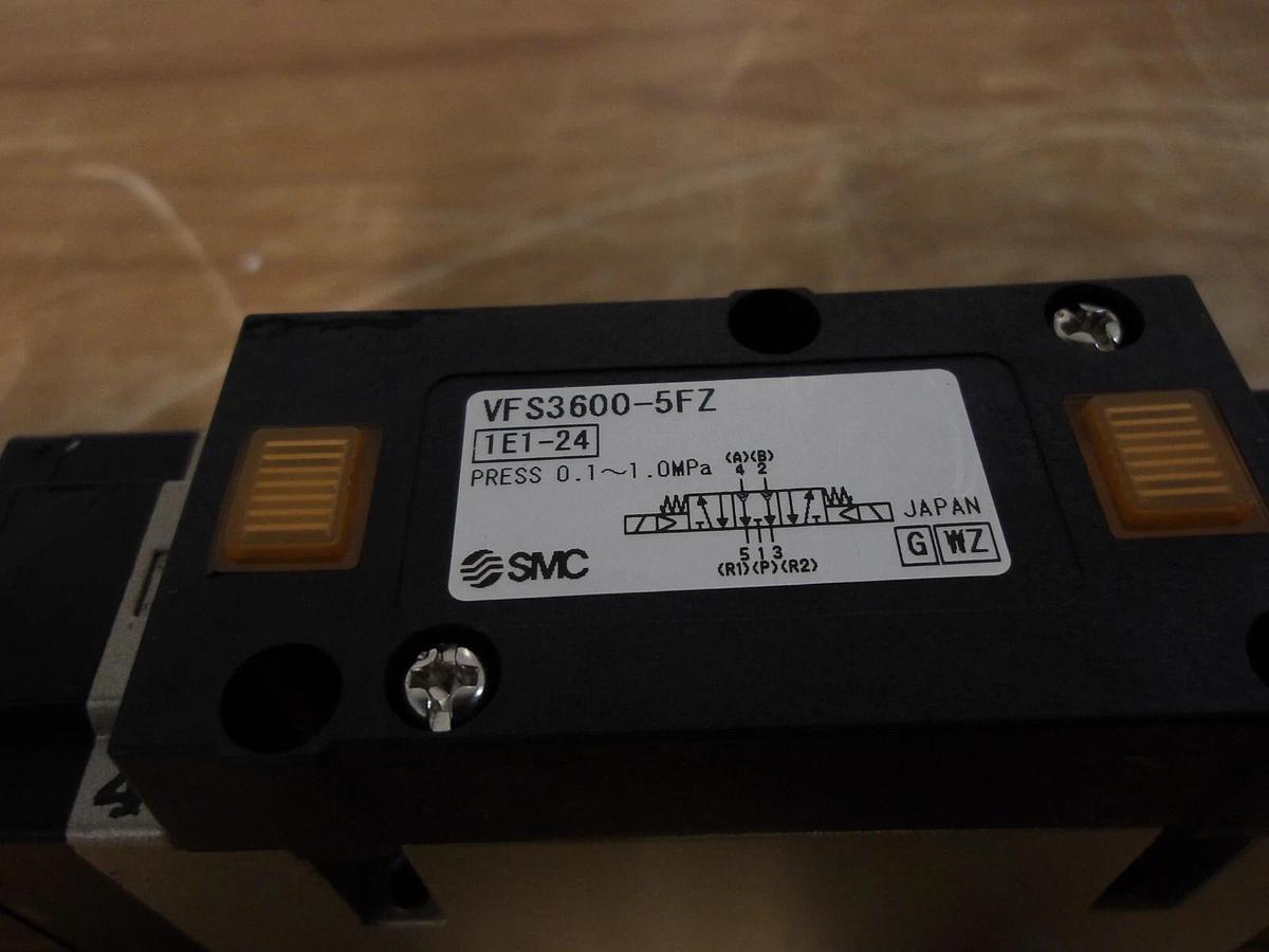 Used SMC VFS3600-5FZ PNEUMATIC SOLENOID VALVE, #371053G NEW