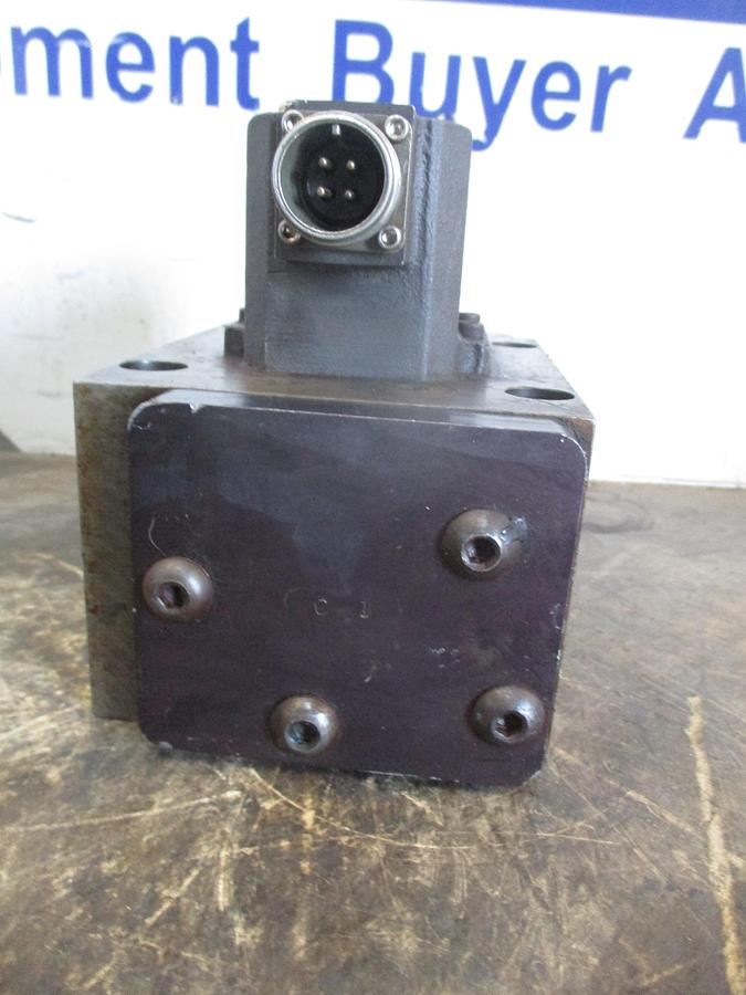 Used DYNAMIC 45 SERVO VALVE