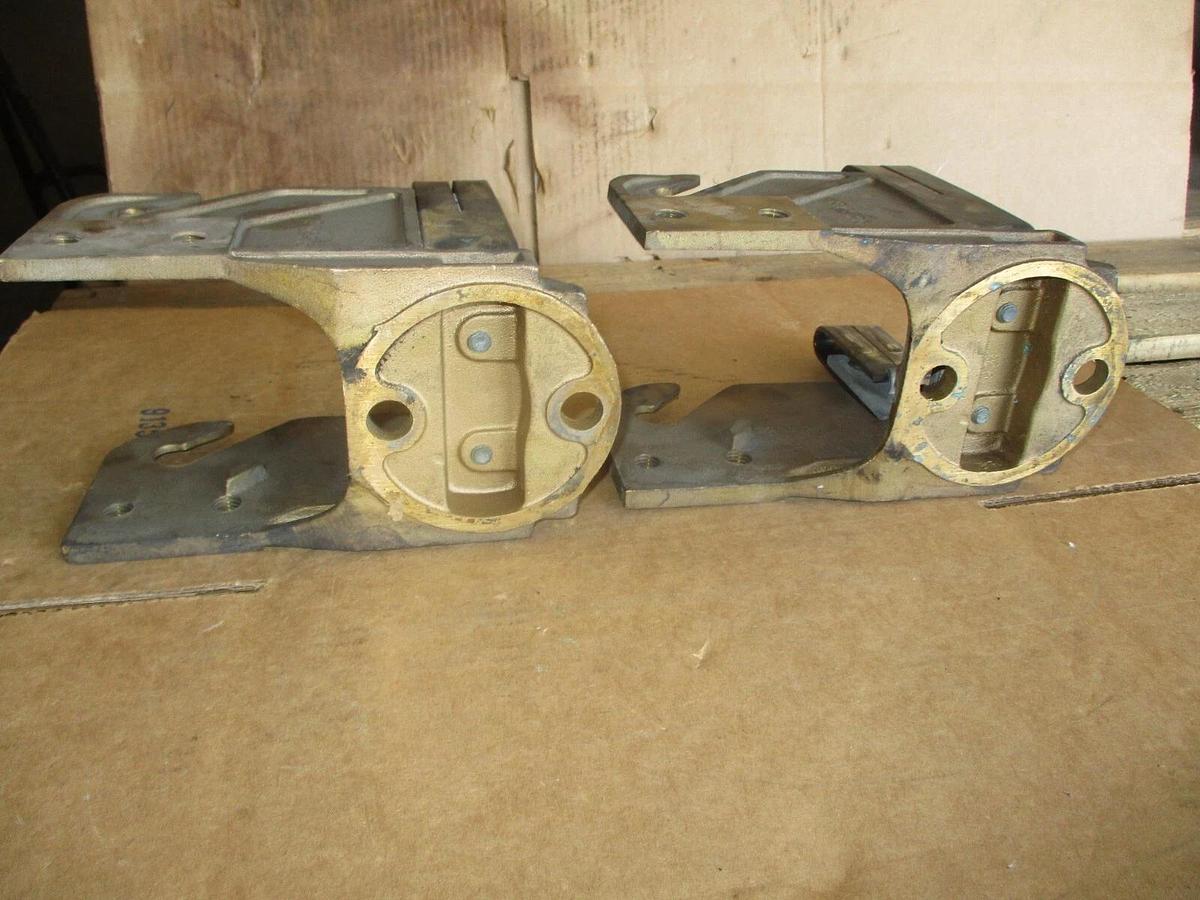 Used S&C S62250 POWER FUSE HOLDER BRACKETS (LOT OF 2) #95411J USED