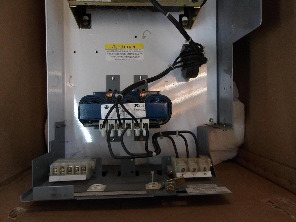 Used ALLEN BRADLEY 1336F CENTERLINE BUCKET W/ 20 HP DRIVE, #1031745G USED