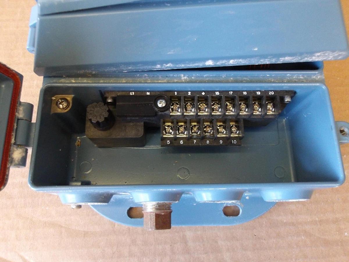 Used ROSEMOUNT 8712 TRANSMITTER, #627205G USED
