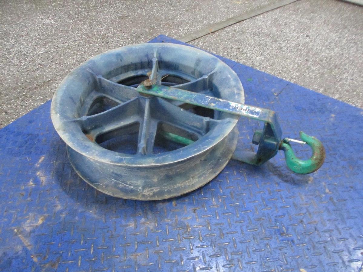 Used GREENLEE 24" CABLE PULLER SUPER TUGGER, #311942J USED