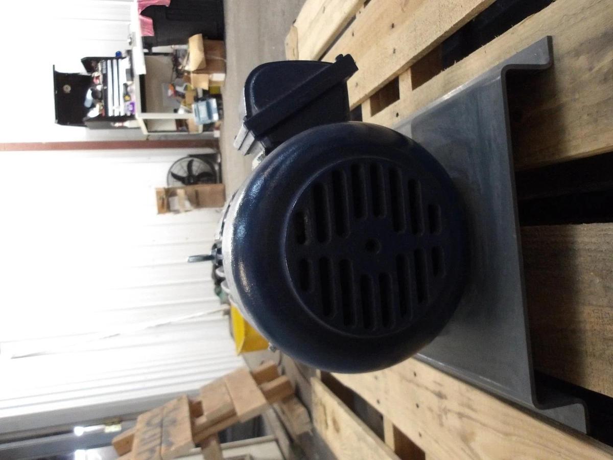 Used ROPER 1-1/2" PUMP W/ 5 HP MOTOR, #11111108GJW NEW