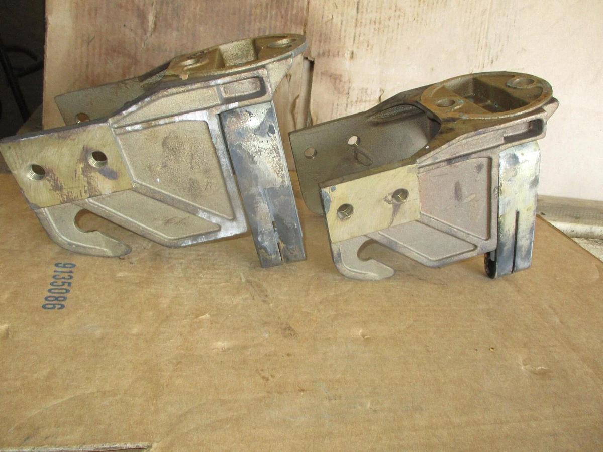 Used S&C S62250 POWER FUSE HOLDER BRACKETS (LOT OF 2) #95411J USED
