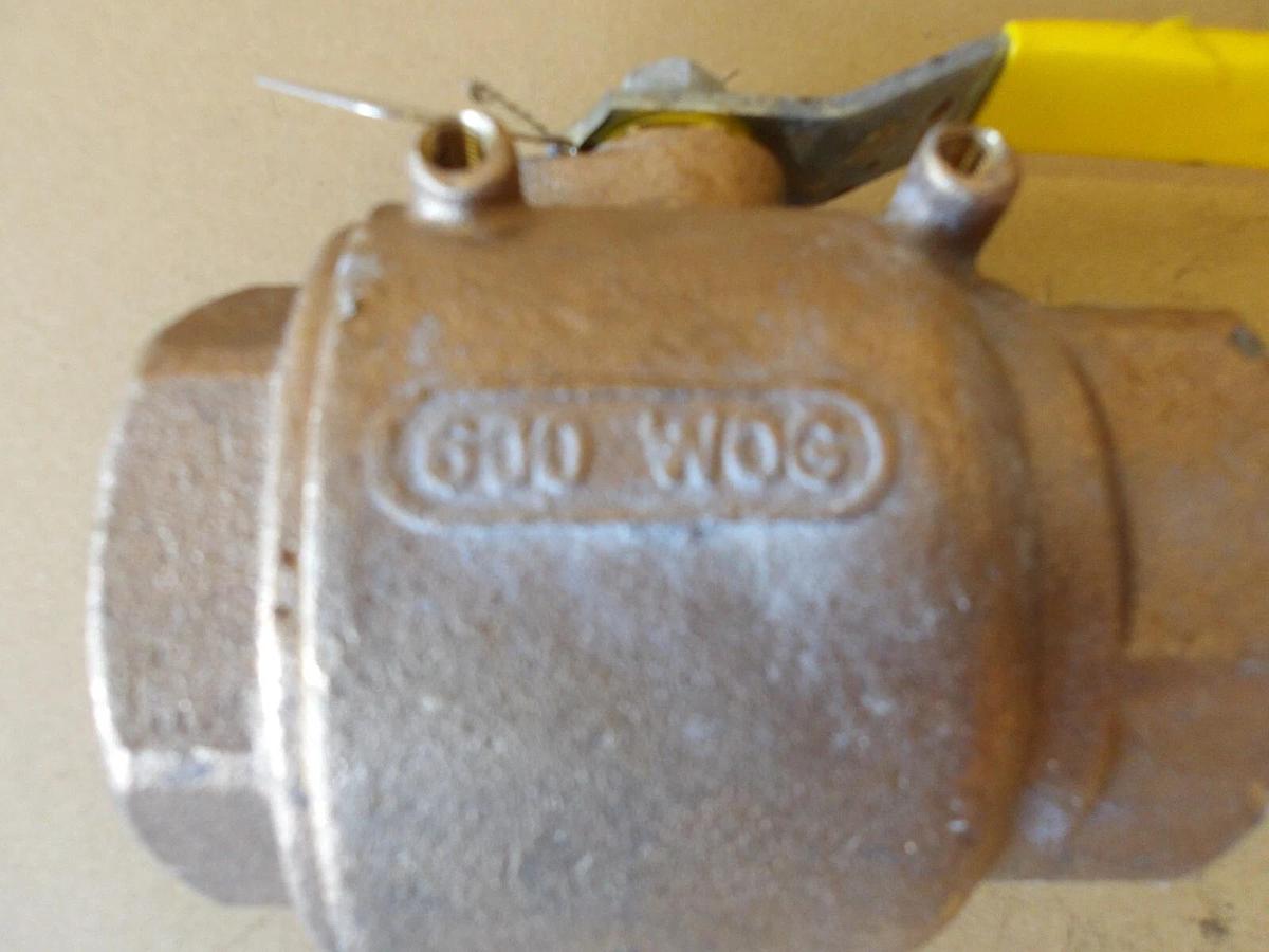Used APOLLO 2" BRASS BALL VALVE (THREADED) #6101103G NEW