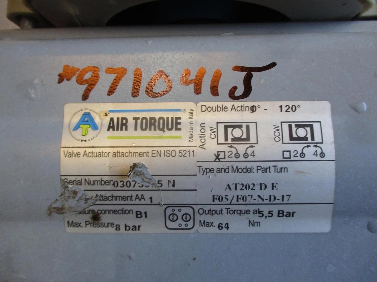 Used HYGIENIC PIGGABLE 3-WAY STAINLESS 1-1/2" DIVERTER VALVE W/ ACTUATOR, #971041J