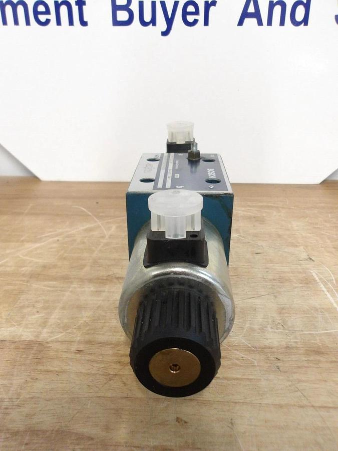 Used BOSCH 081WV10P1V1004W5024/0000 HYDRAULIC SOLENOID VALVE, #361121G NEW