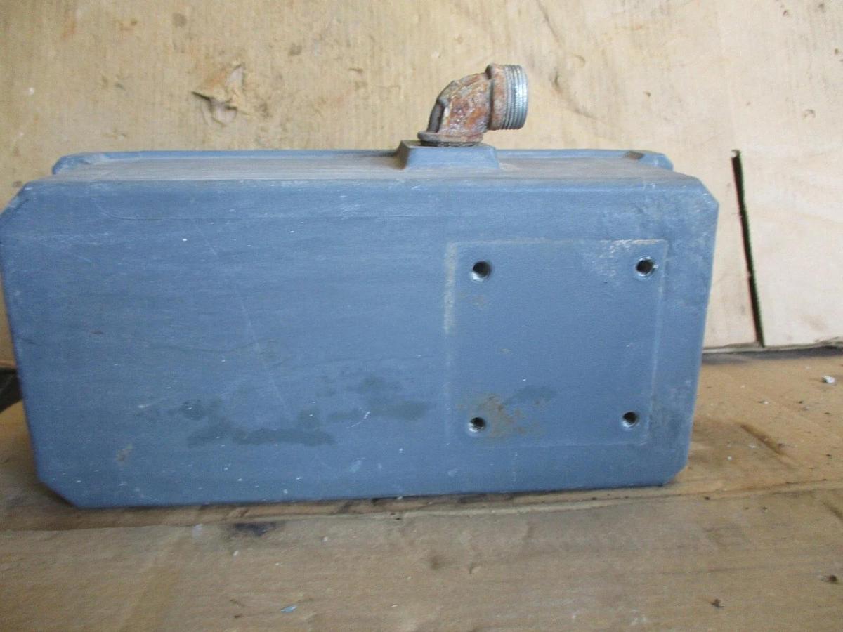 Used FOXBORO 8000 MAGNETIC FLOW TRANSMITTER, #711027J USED