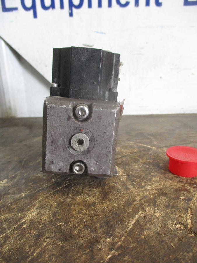 Used SCHENCK PEGASUS 142M SERVO VALVE