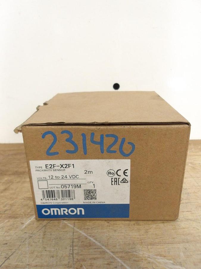 OMRON E2F-X2F1 PROXIMITY SENSOR, #5221143G NIB