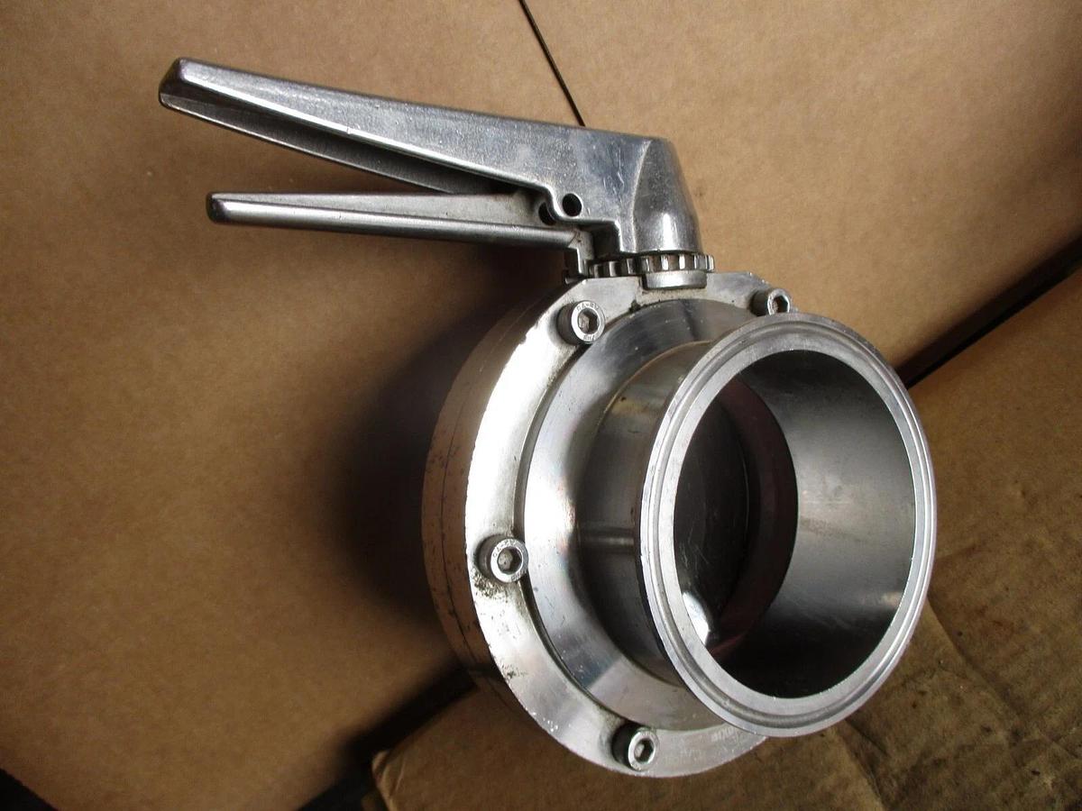 Used DIXON 4" STAINLESS BUTTERFLY VALVE (CLAMPS), #416140J USED