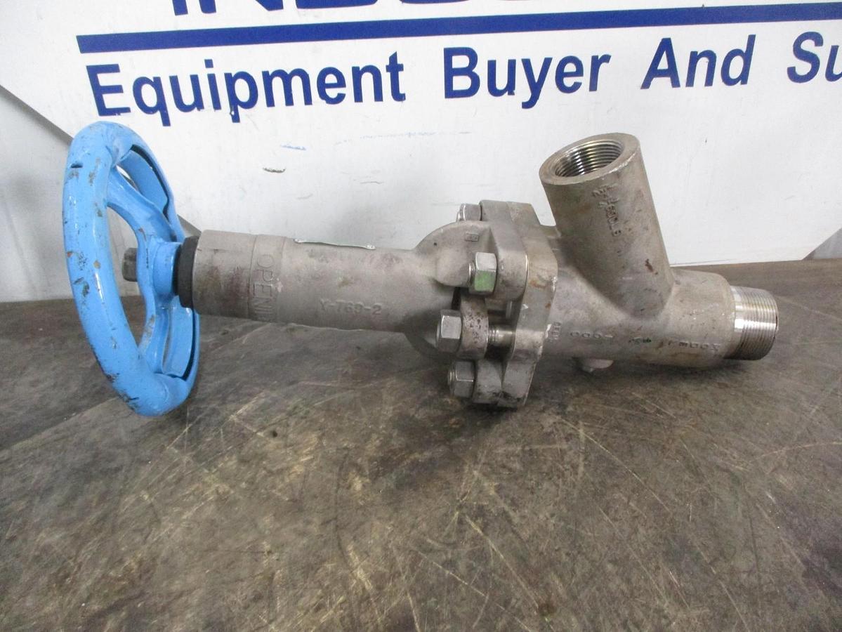 Used STRAHMAN 1-1/2" X 1-1/4" STAINLESS PISTON VALVE SV1000, #36852J NEW