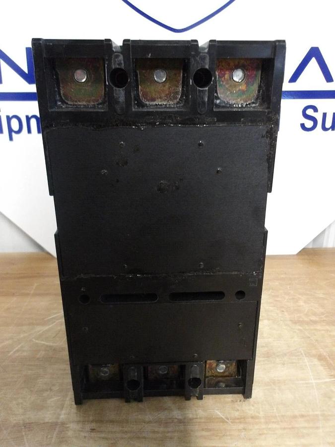 SQUARE D LHL36300 300 AMP BREAKER 600-250 V, #226910G NIB