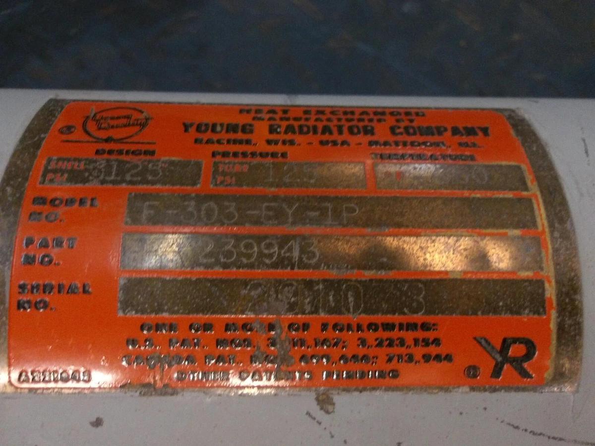 Used YOUNG T-303-EY-1P HEAT EXCHANGER 1" X 1-1/4", #511123G NEW